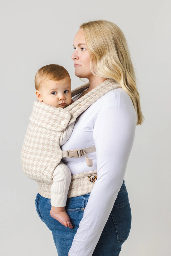 THE MONARCH CARRIER | HOUNDSTOOTH