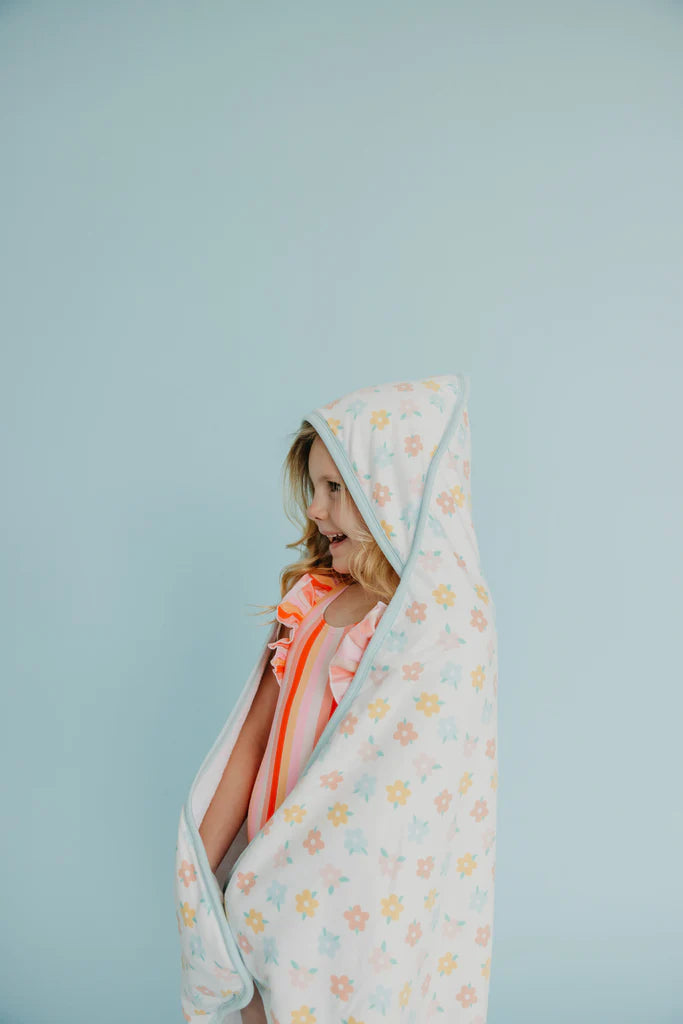 DAISY HOODED TOWEL