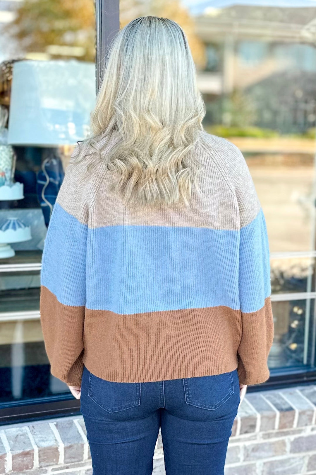 OATMEAL COLOR BLOCK SWEATER