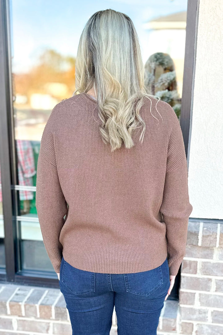 MOCHA RIBBED VNECK SWEATER