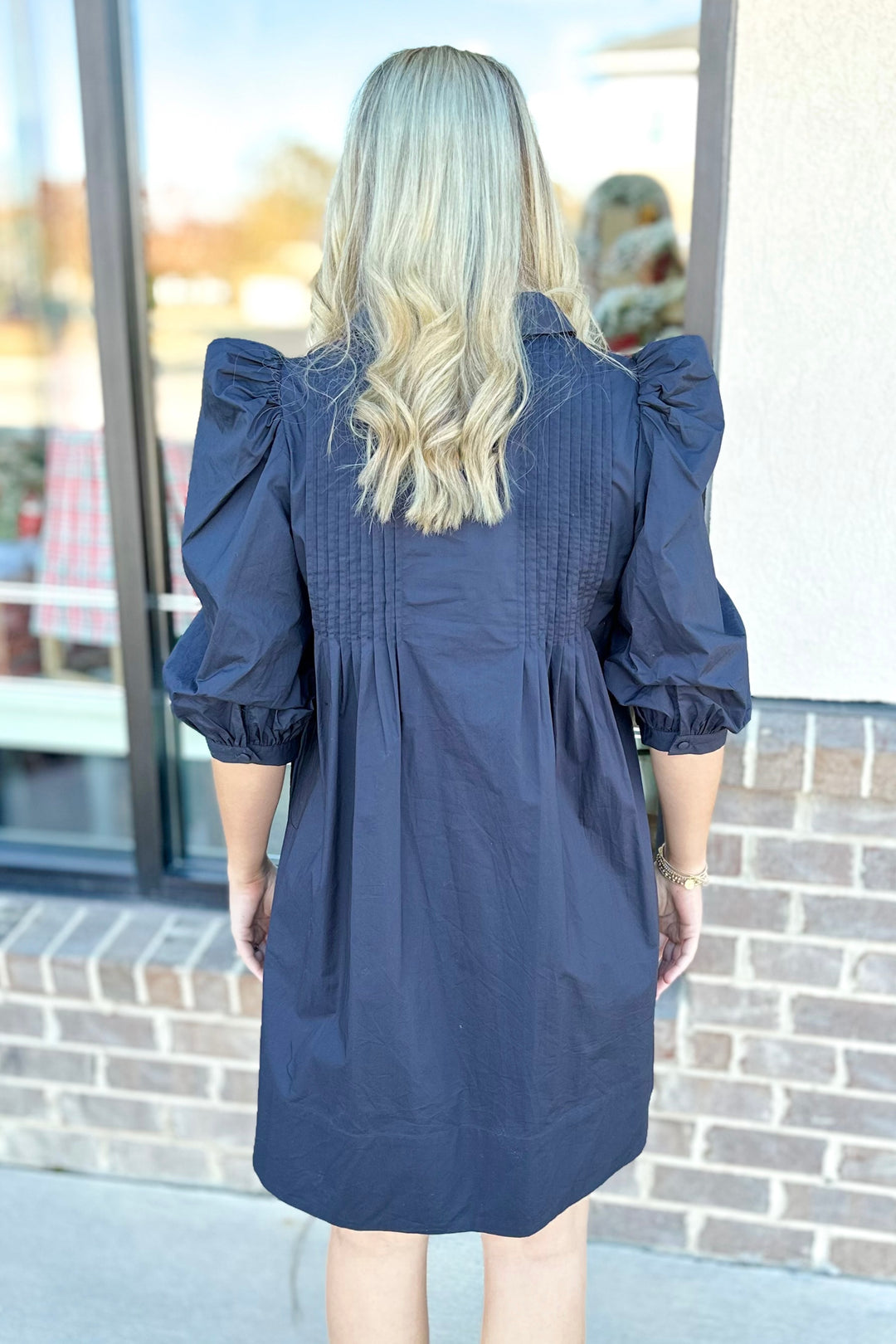 NAVY TUCK PLEAT DETAIL COLLAR DRESS