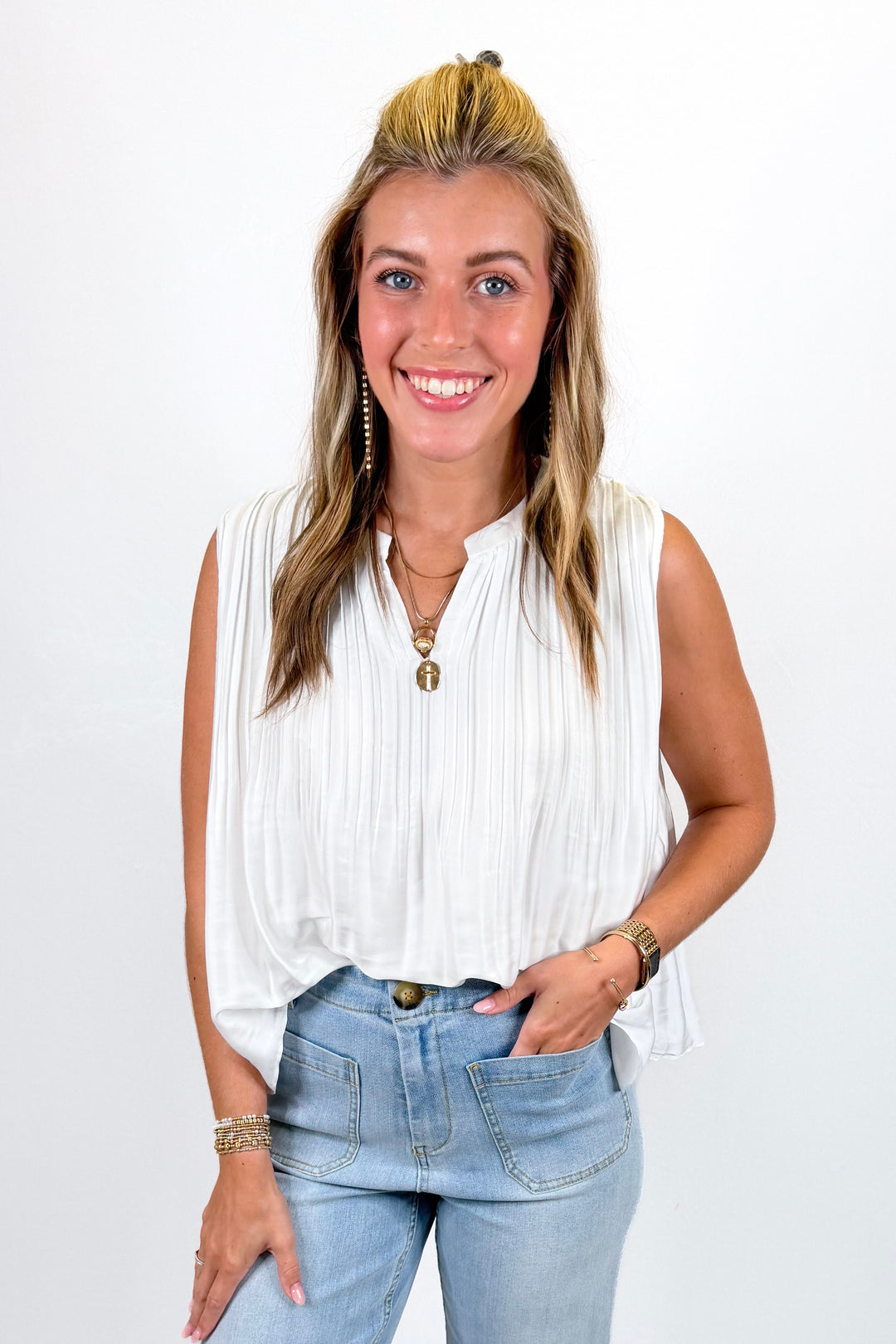 WHITE MICRO PLEAT TANK