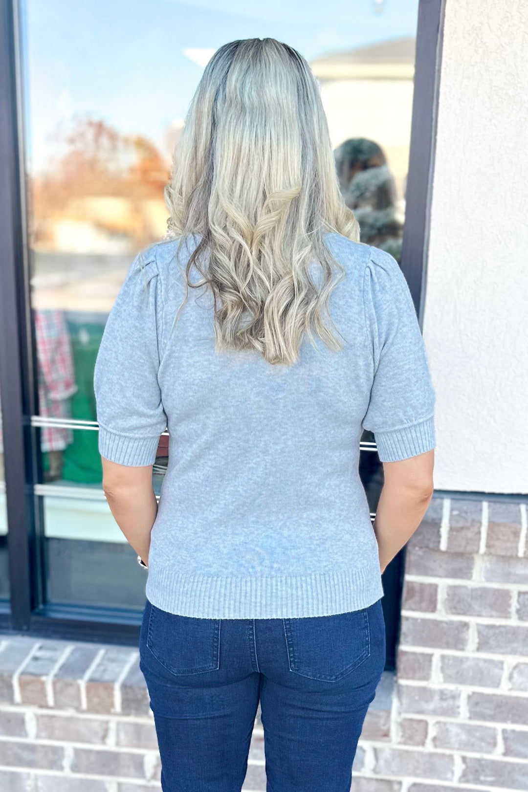 GREY SHORT SLEEVE SWEATER