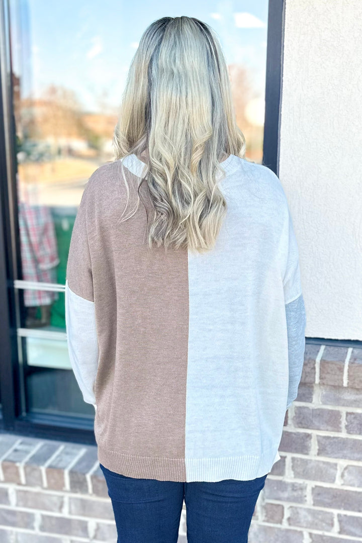 TAUPE CREW NECK COLOR BLOCK SWEATER