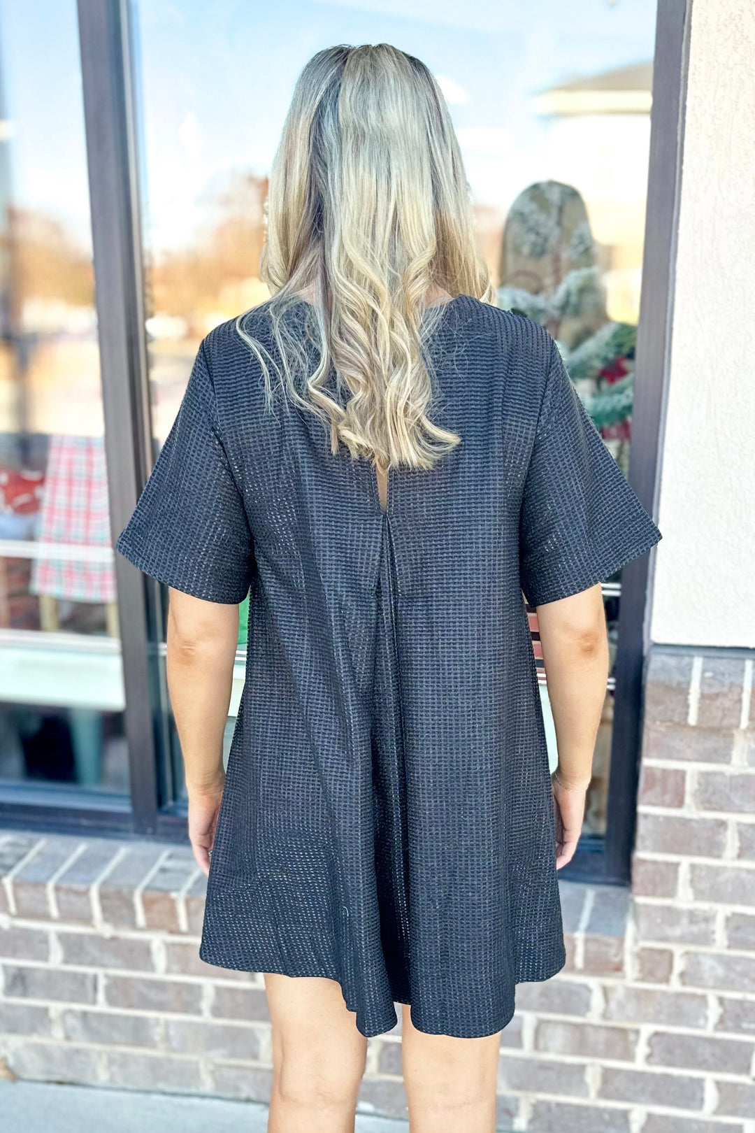 BLACK METALLIC SHORT SLEEVE SWING DRESS