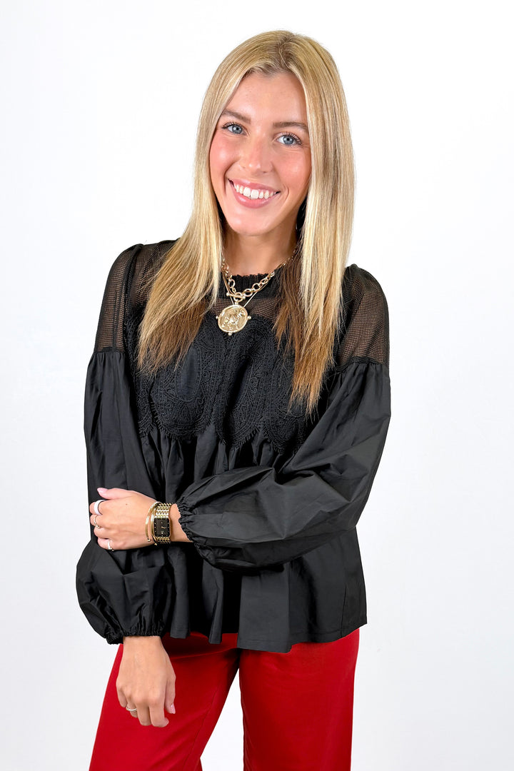 BLACK MESH APPLIQUE LONG SLEEVE TOP