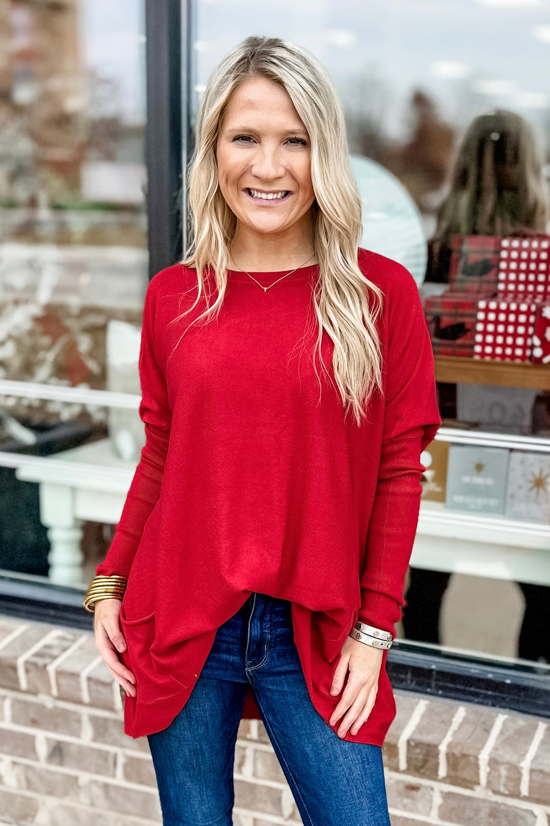 RED OVERSIZED 2 POCKET SWEATER