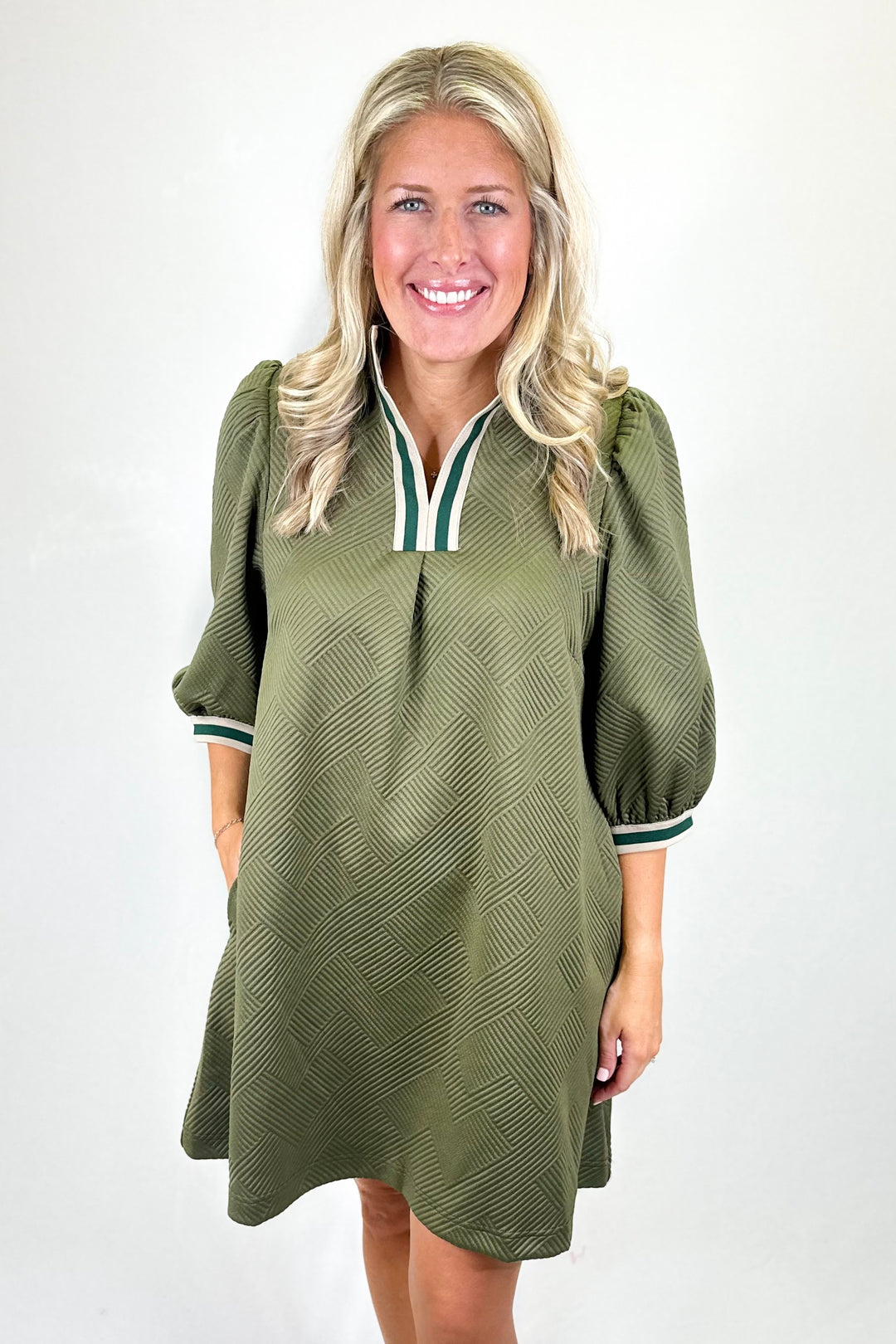 OLIVE TEXTURED CONTRAST STRIPE PUFF SLEEVE DRESS