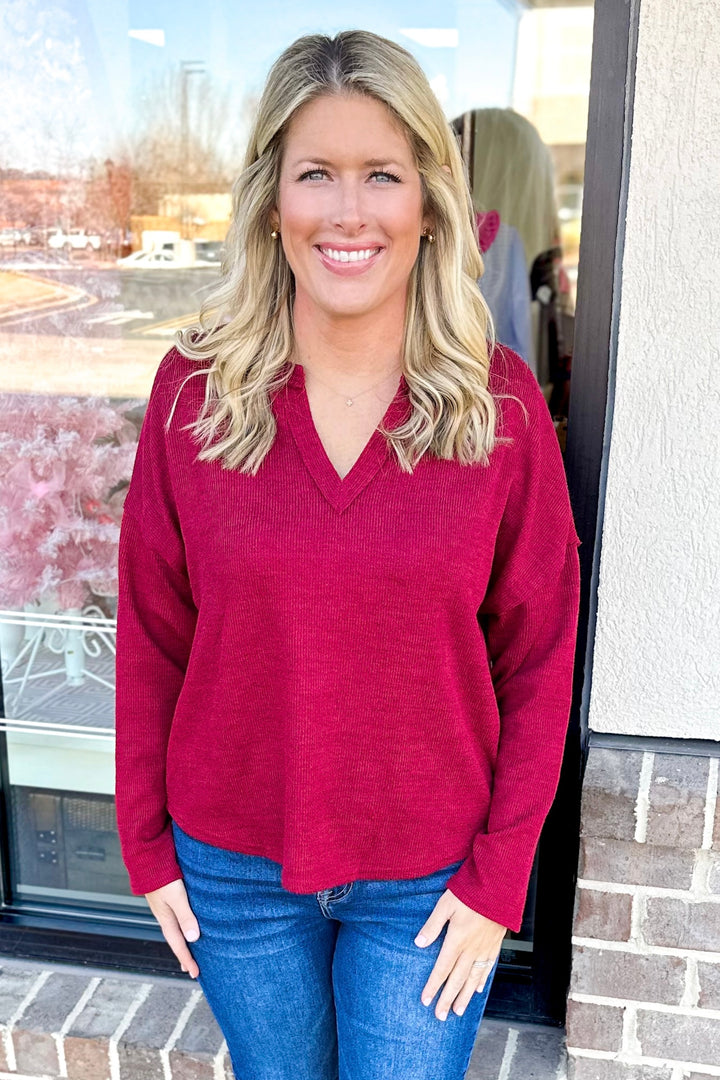 BURGUNDY VNECK LONG SLEEVE TOP