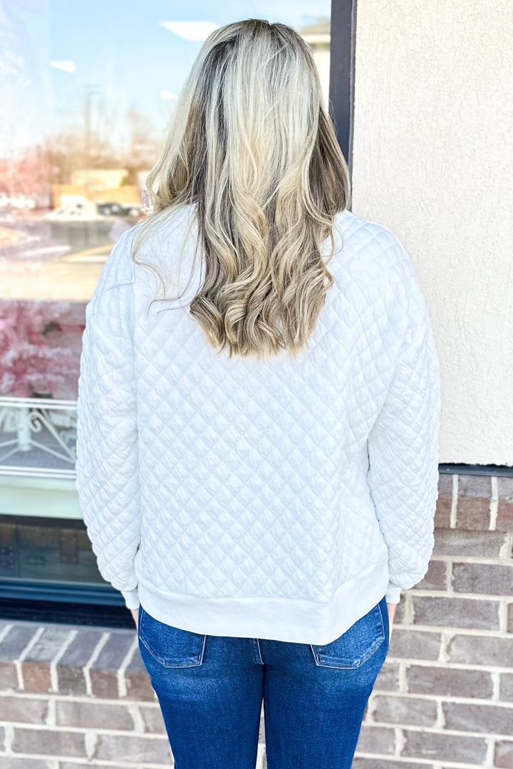 WHITE QUILTED PULLOVER SWEATER