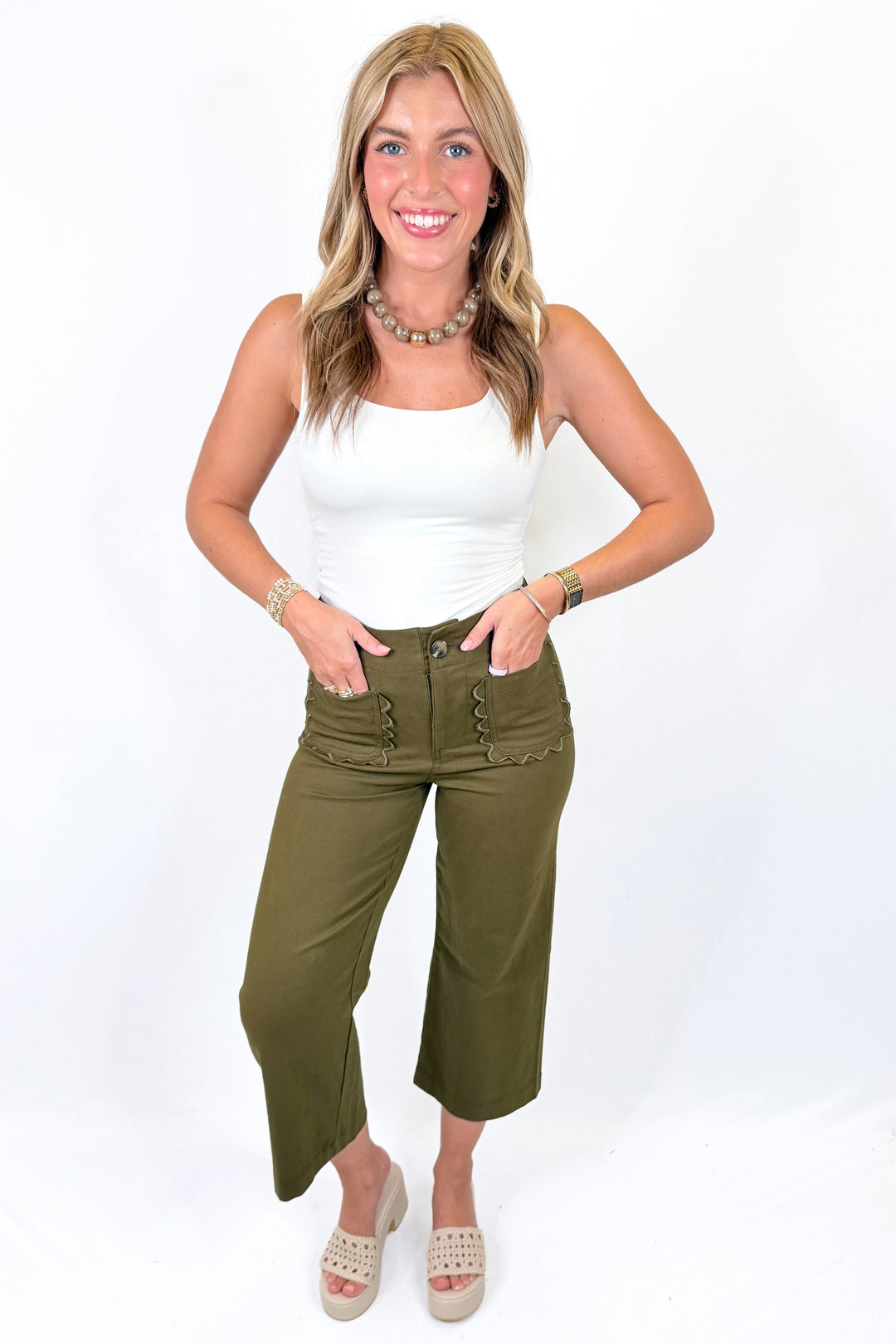OLIVE SCALLOP POCKET CROPPED WIDE LEG PANTS
