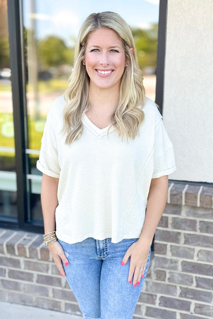 CREAM RIBBED VNECK BOXY TEE