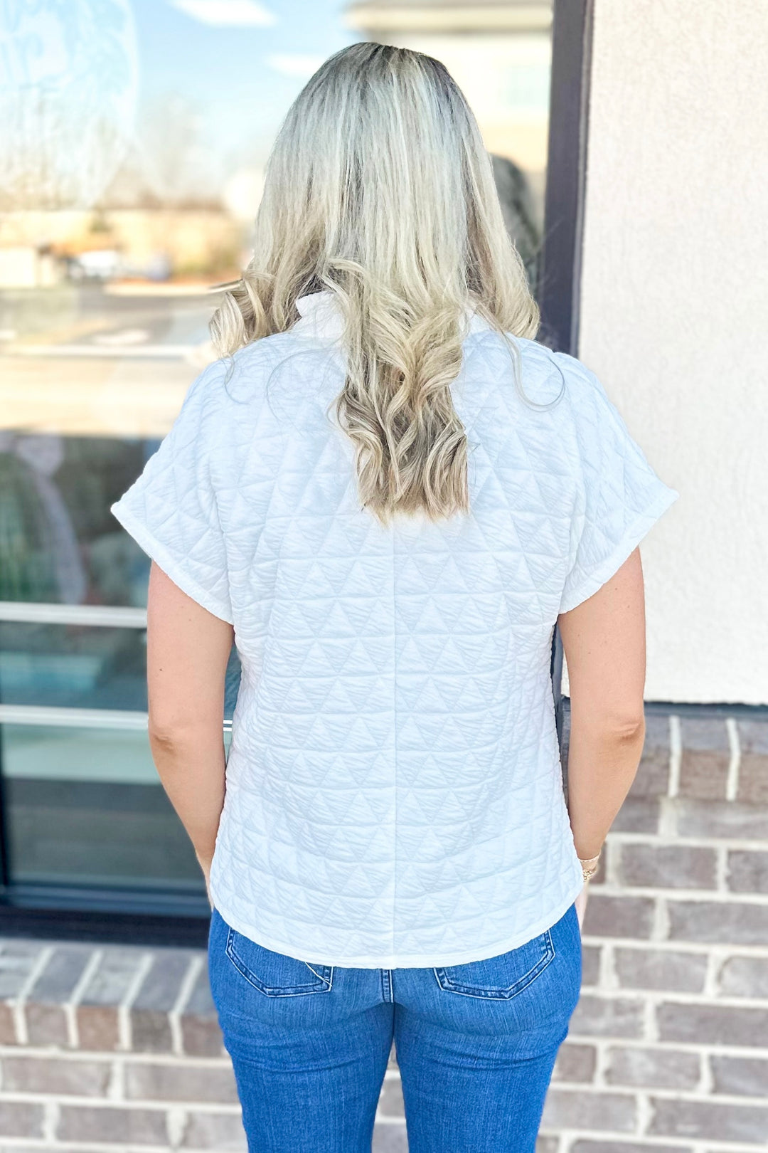 WHITE QUILTED VNECK TOP