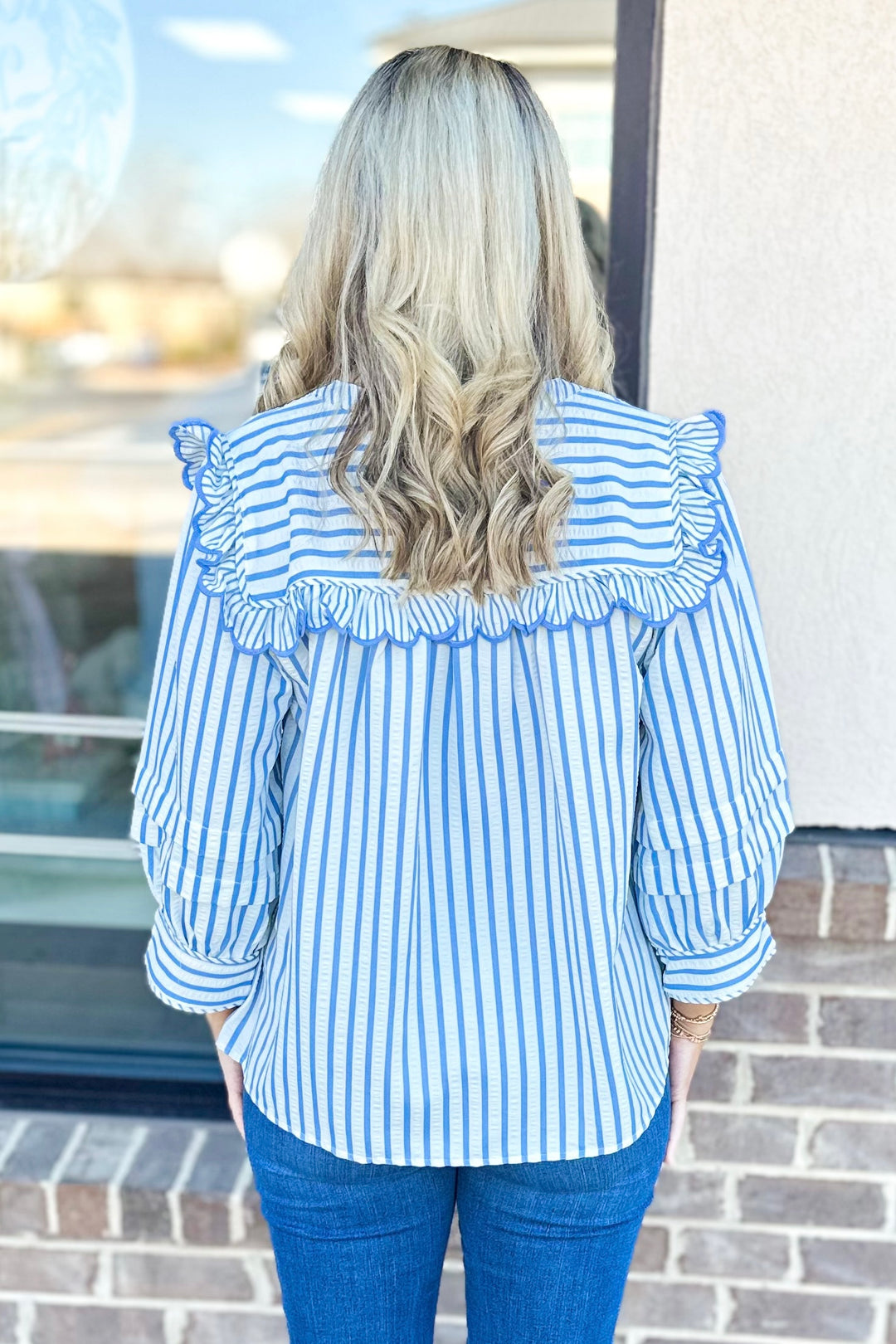 BLUE STRIPE SCALLOP TRIM TOP