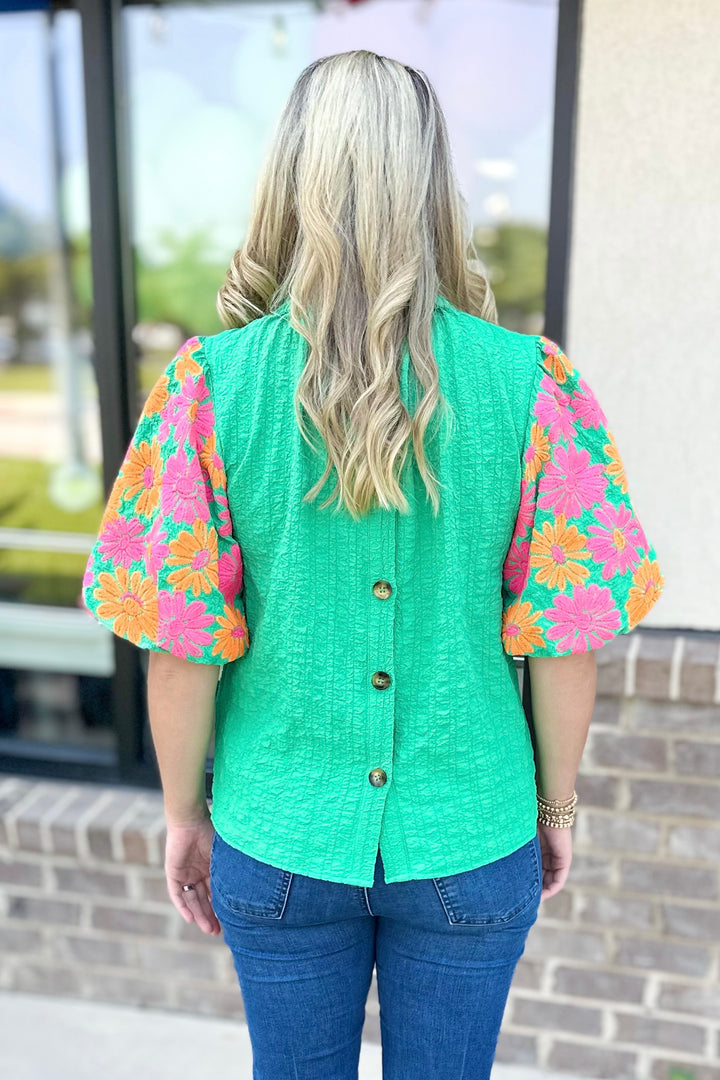 GREEN TEXTURED EMBROIDERED SLEEVE TOP