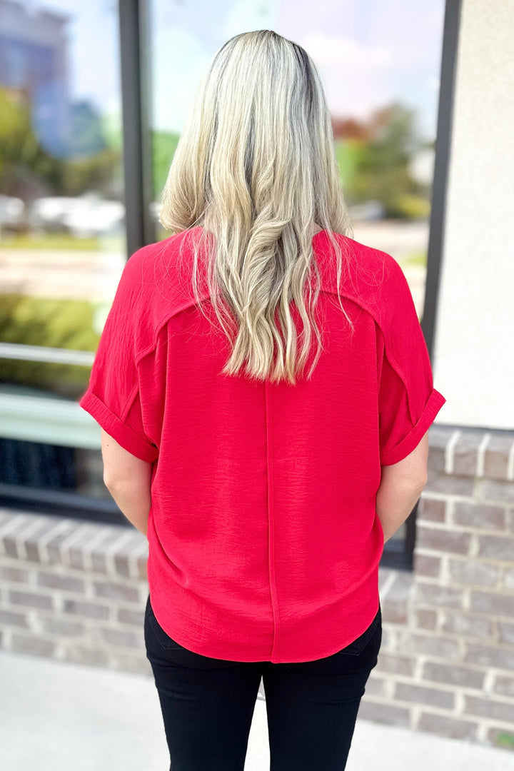 RED VNECK SHORT SLEEVE TOP