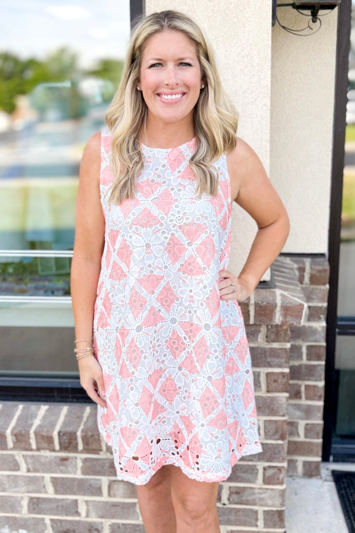 PEACH & WHITE PRINTED LACE SHIFT DRESS