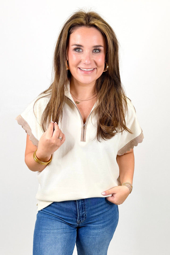 CREAM CONTRAST SCALLOP EDGE TOP