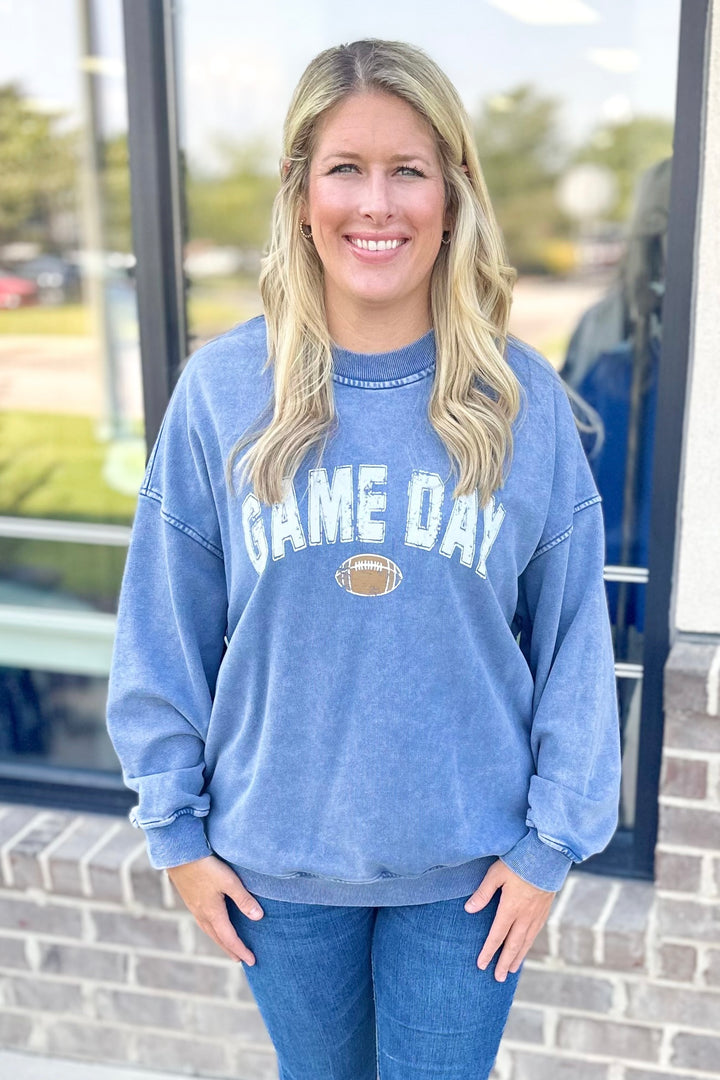 BLUE GAME DAY OVERSIZED SWEATSHIRT