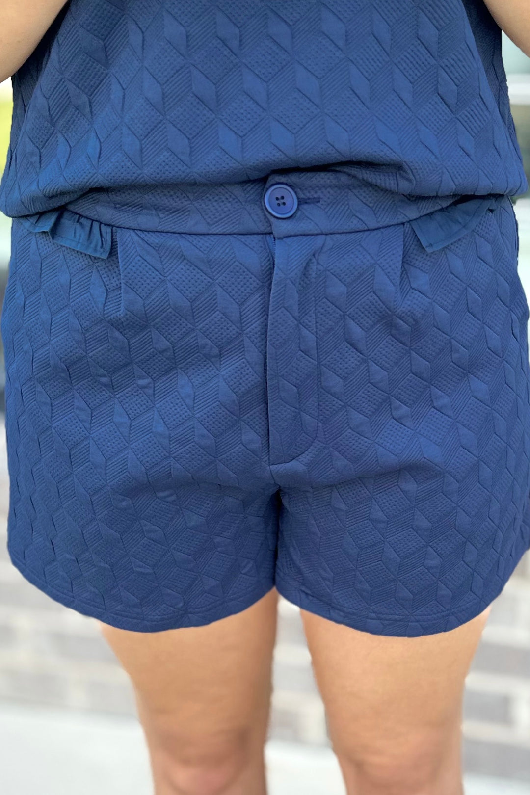 NAVY TEXTURE RUFFLE DETAIL SHORTS