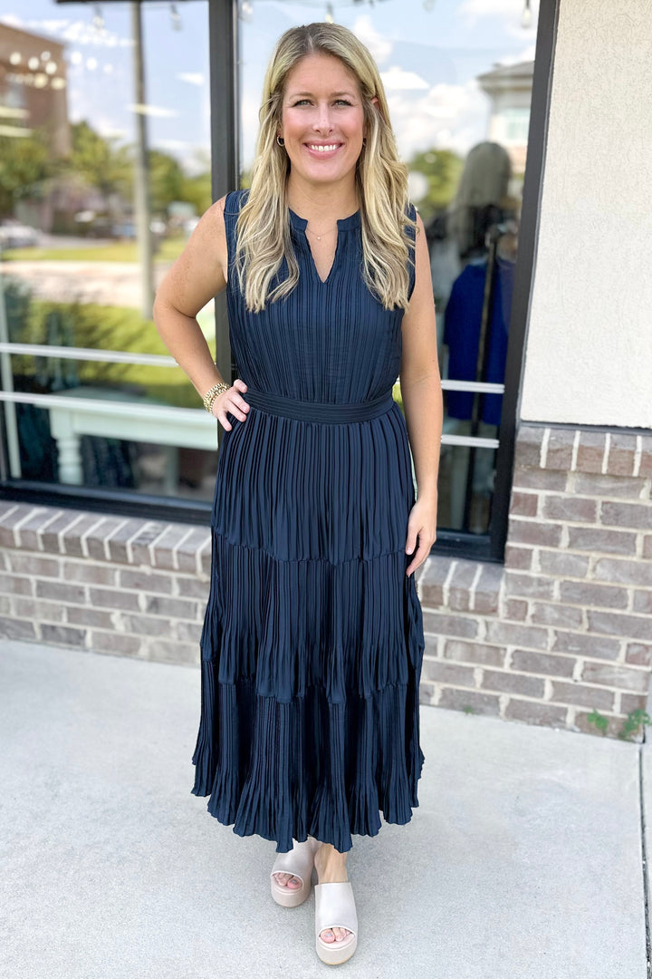 NAVY SLEEVELESS PLEATED MIDI DRESS