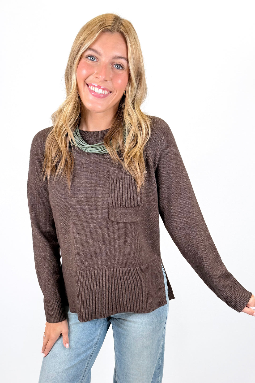 BROWN POCKET KNIT SWEATER