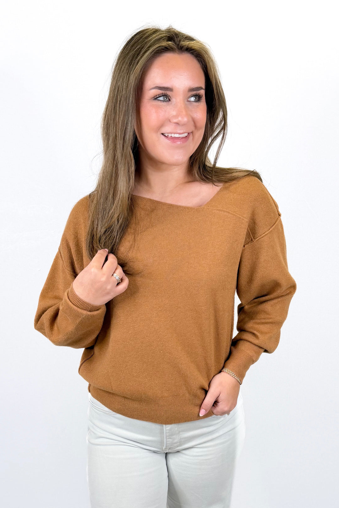 CAMEL ANGLED NECK SWEATER