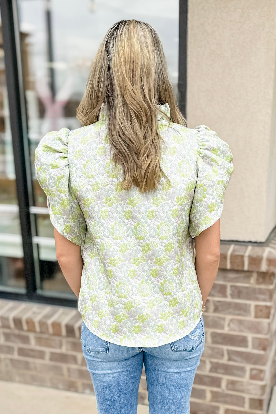 MINT FLORAL TEXTURED RUFFLE NECK TOP