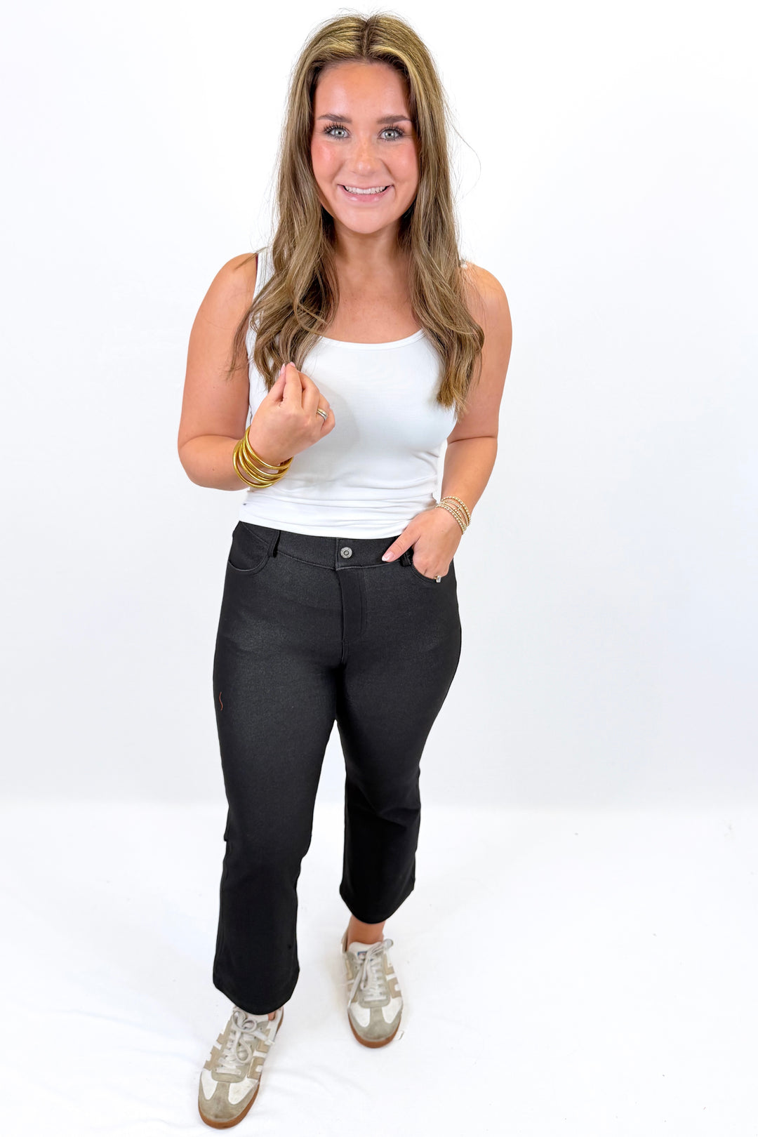 BLACK STRAIGHT LEG CROPPED PULL-ON PANTS