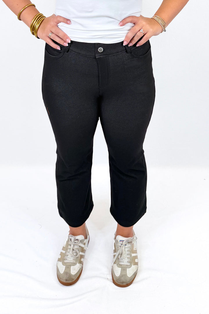 BLACK STRAIGHT LEG CROPPED PULL-ON PANTS