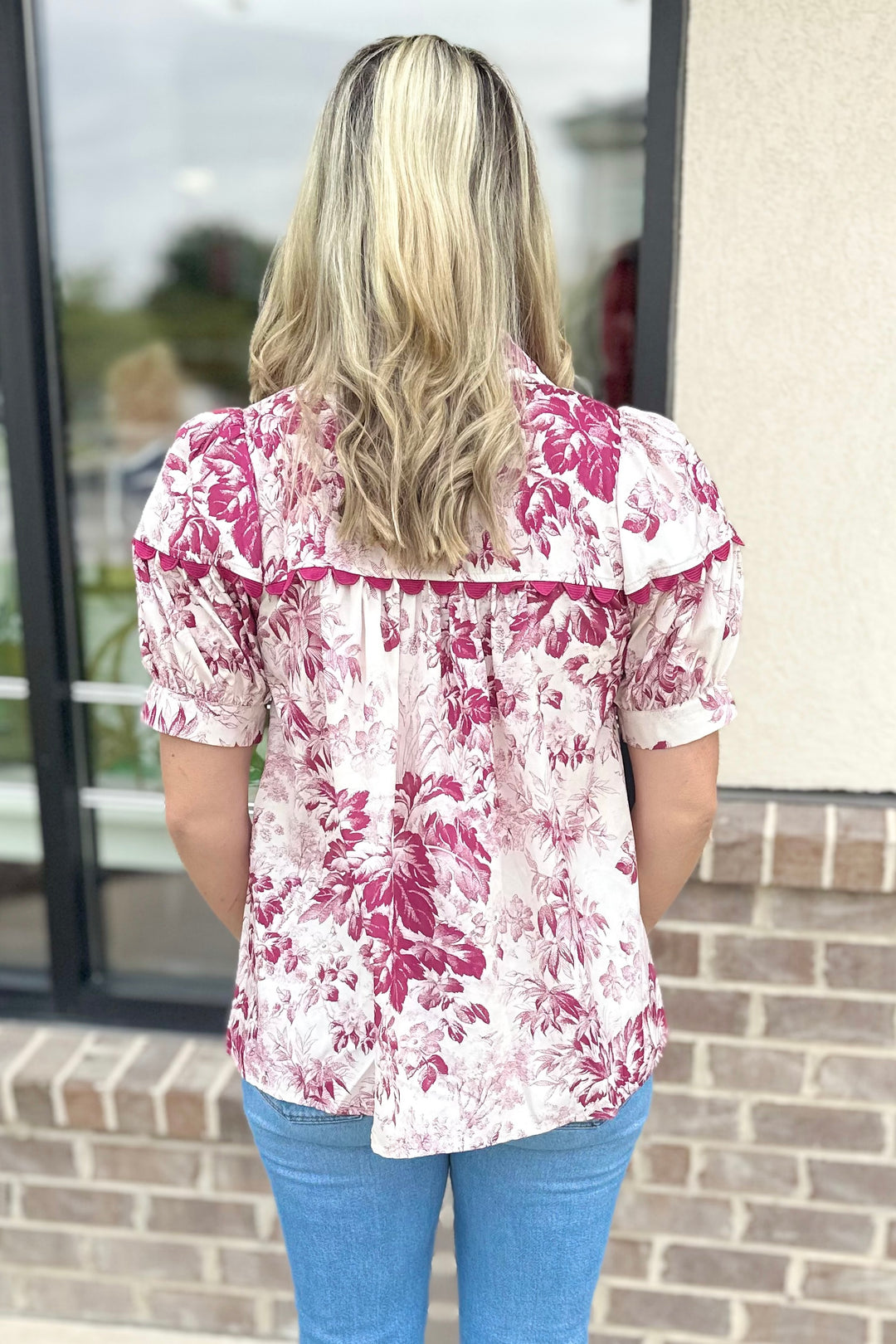 WINE TOILE SCALLOP TRIM TOP