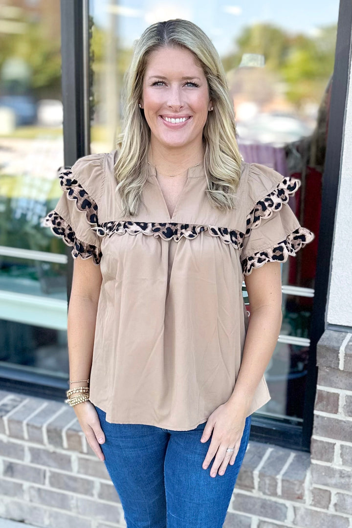 TAN LEOPARD SCALLOP DETAIL TOP