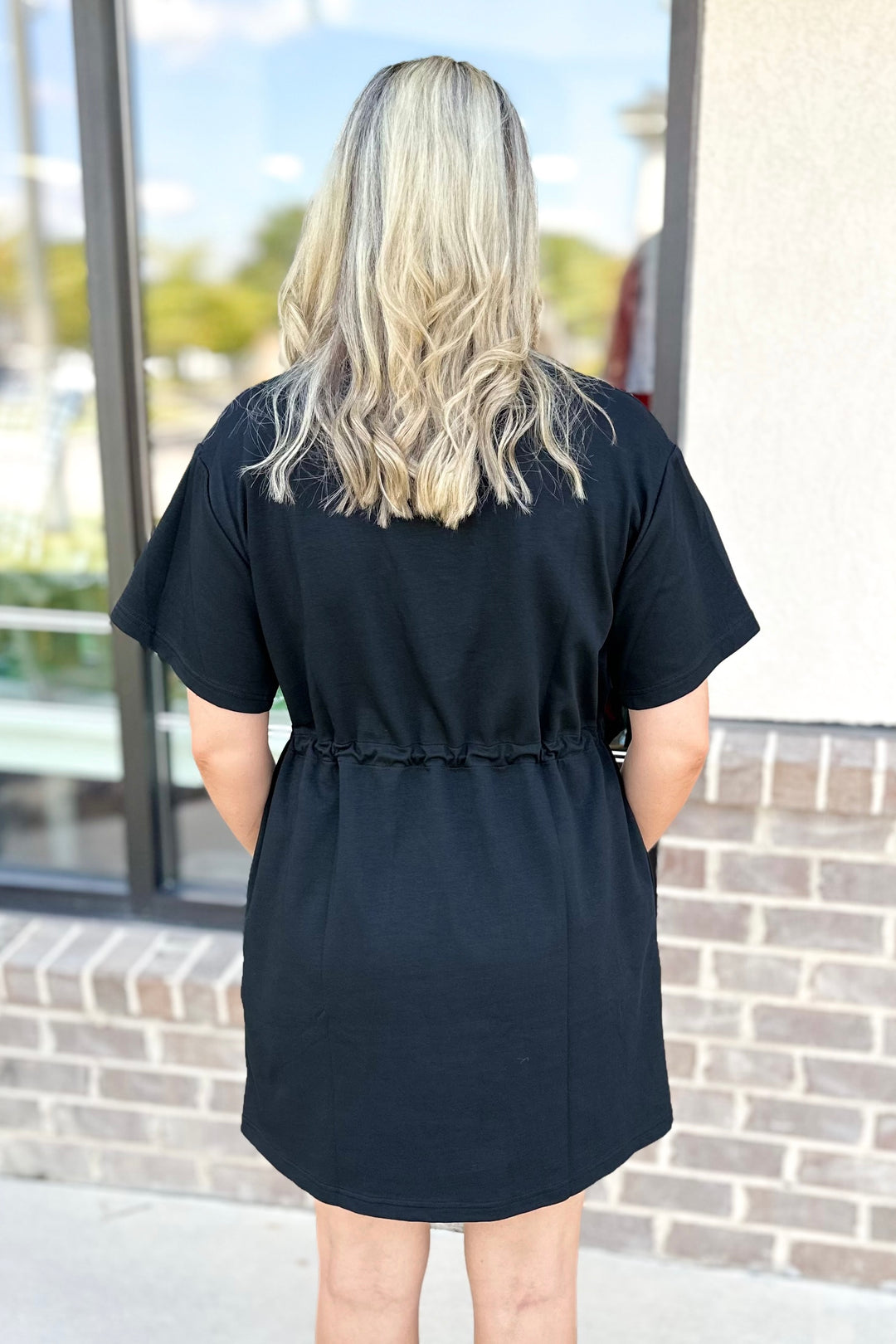 BLACK DRAWSTRING WAIST SHORT SLEEVE DRESS