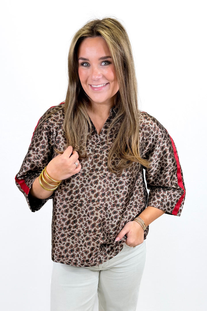 BLACK &amp; BROWN LEOPARD VNECK COLLAR TOP