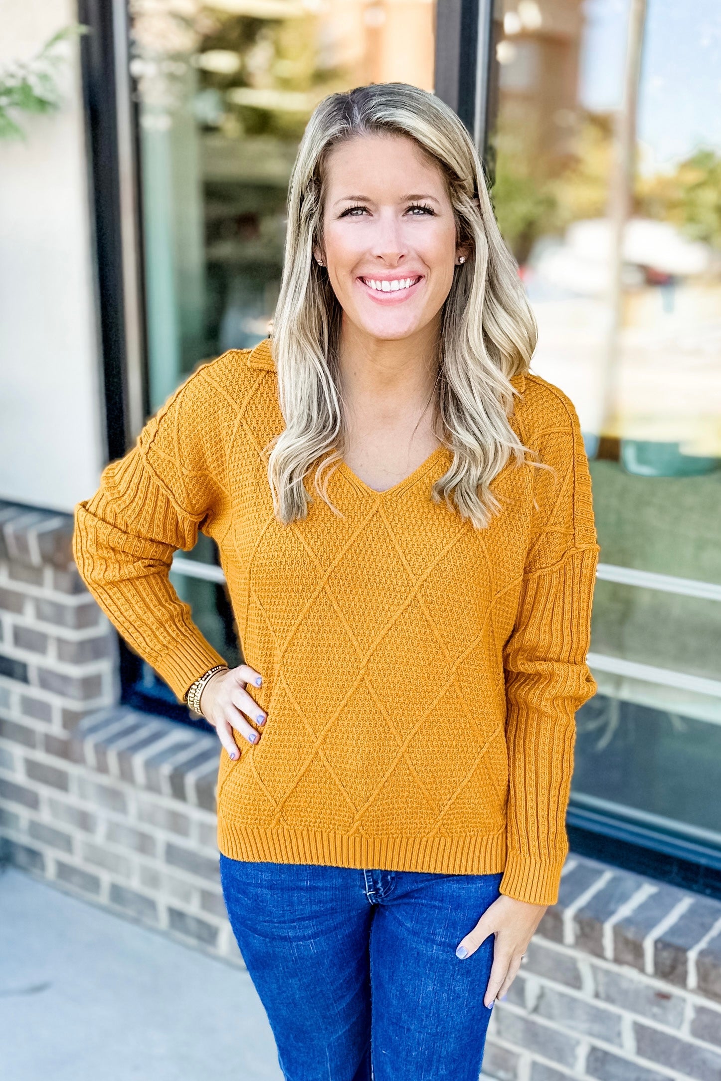 Gold hot sale sweater outfit