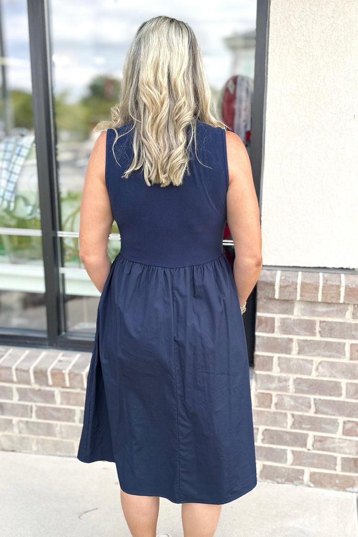 NAVY SLEEVELESS KNIT MIDI DRESS