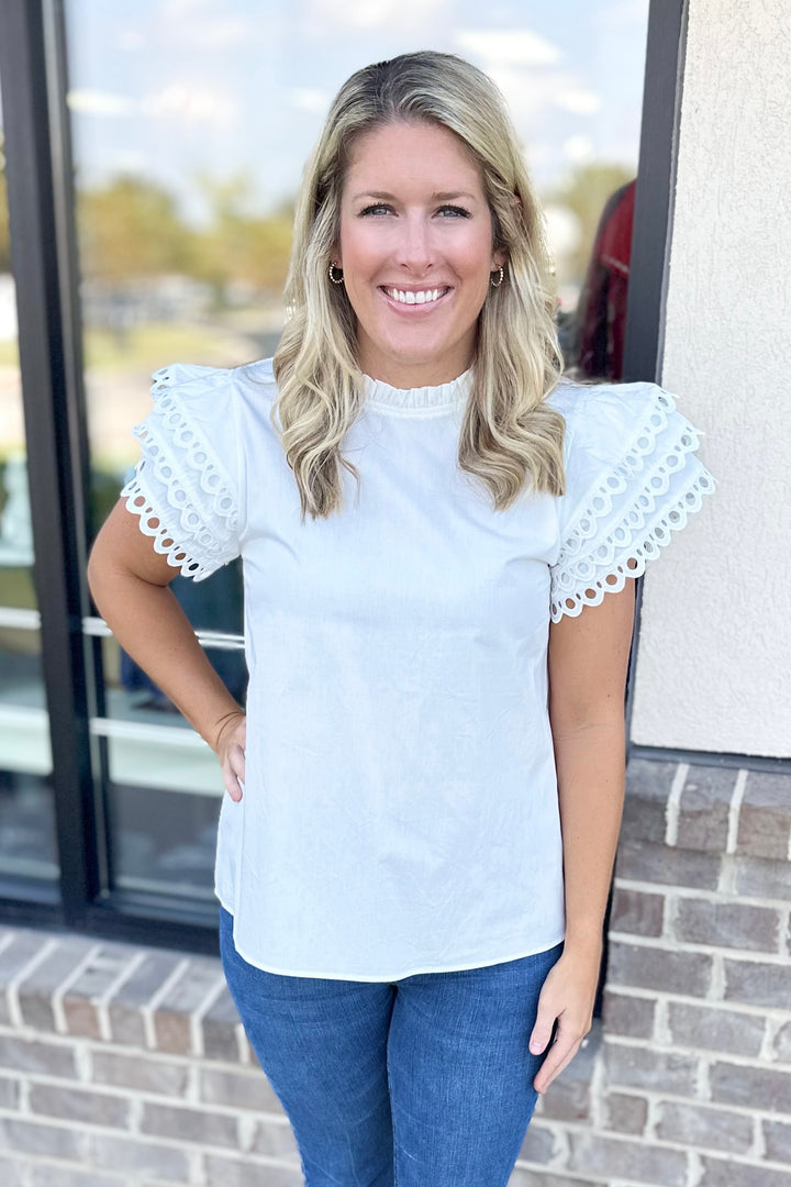 WHITE LACE TRIM LAYERED RUFFLE SLEEVE TOP