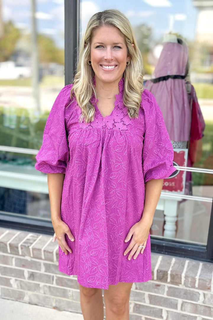 MAGENTA FLORAL LACE VNECK 3/4 SLEEVE DRESS