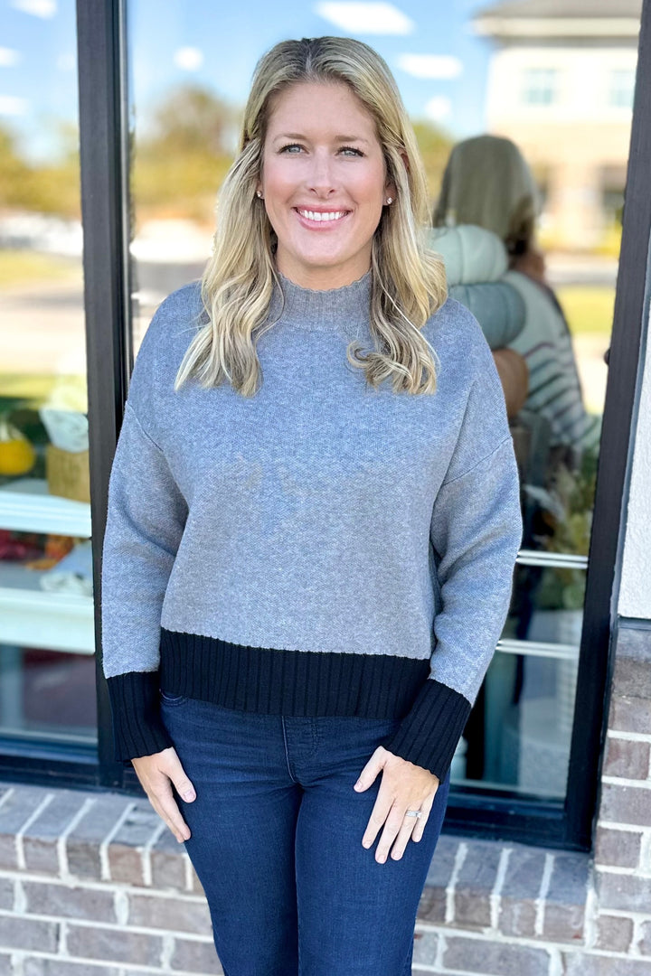 GREY COLOR BLOCK SWEATER