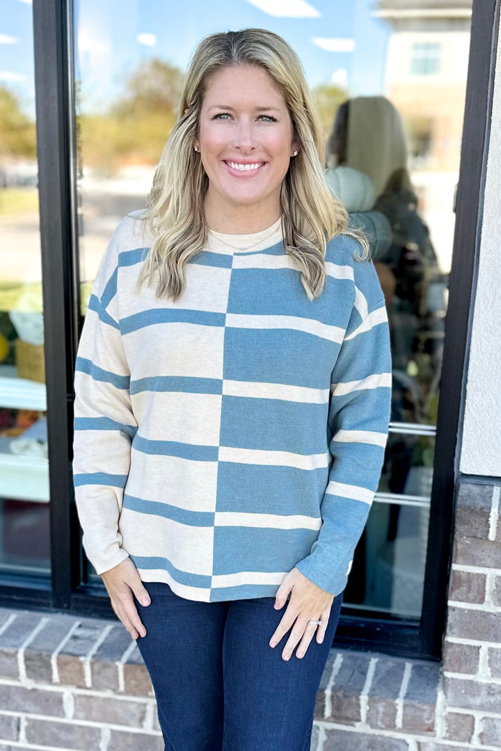 BLUE MIRROR COLOR BLOCK SWEATER