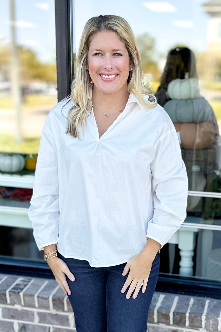 WHITE RUFFLE COLLAR VNECK LONG SLEEVE TOP