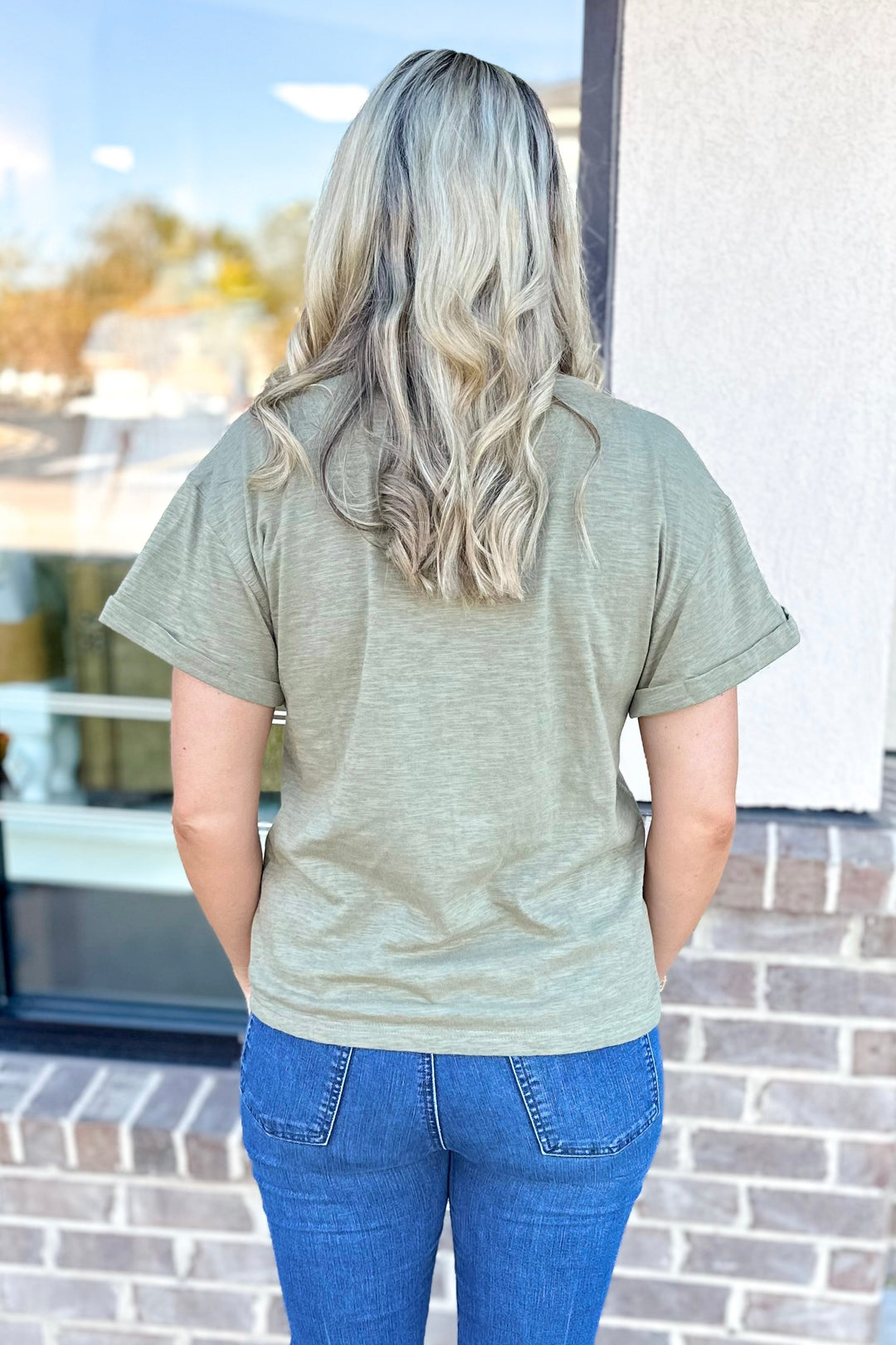 OLIVE VNECK SHORT SLEEVE TEE