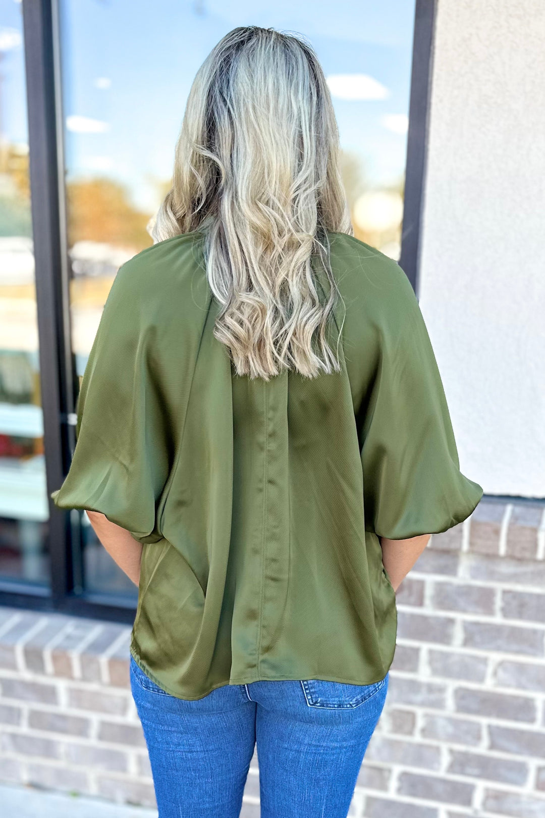 OLIVE SATIN VNECK 3/4 SLEEVE TOP