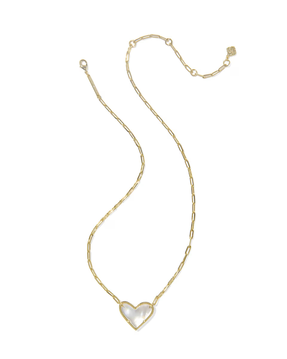 ARI HEART STATEMENT SHORT PENDANT NECKLACE, GOLD IVORY MOTHER OF PEARL