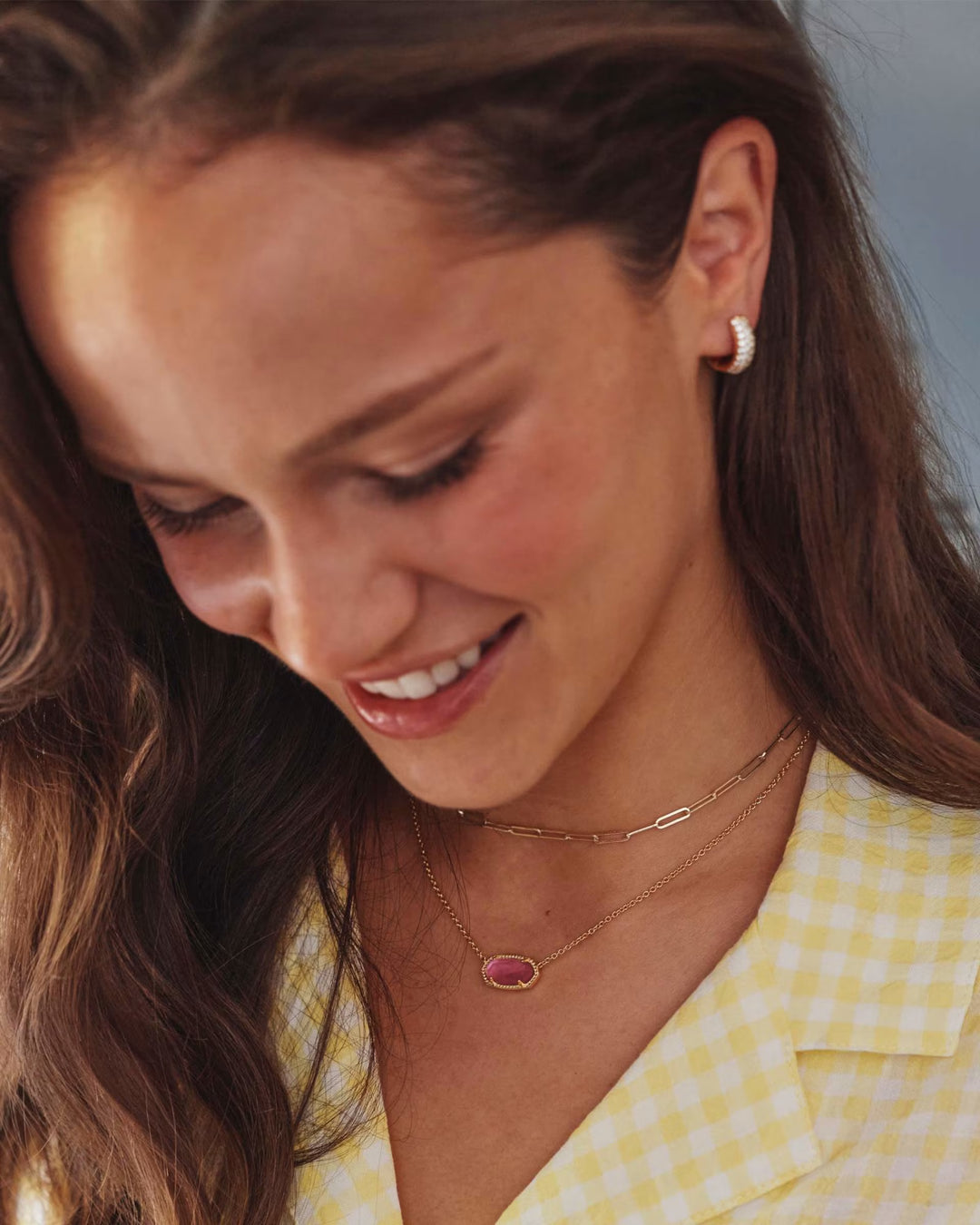 ELISA SHORT PENDANT NECKLACE, GOLD AZALEA ILLUSION