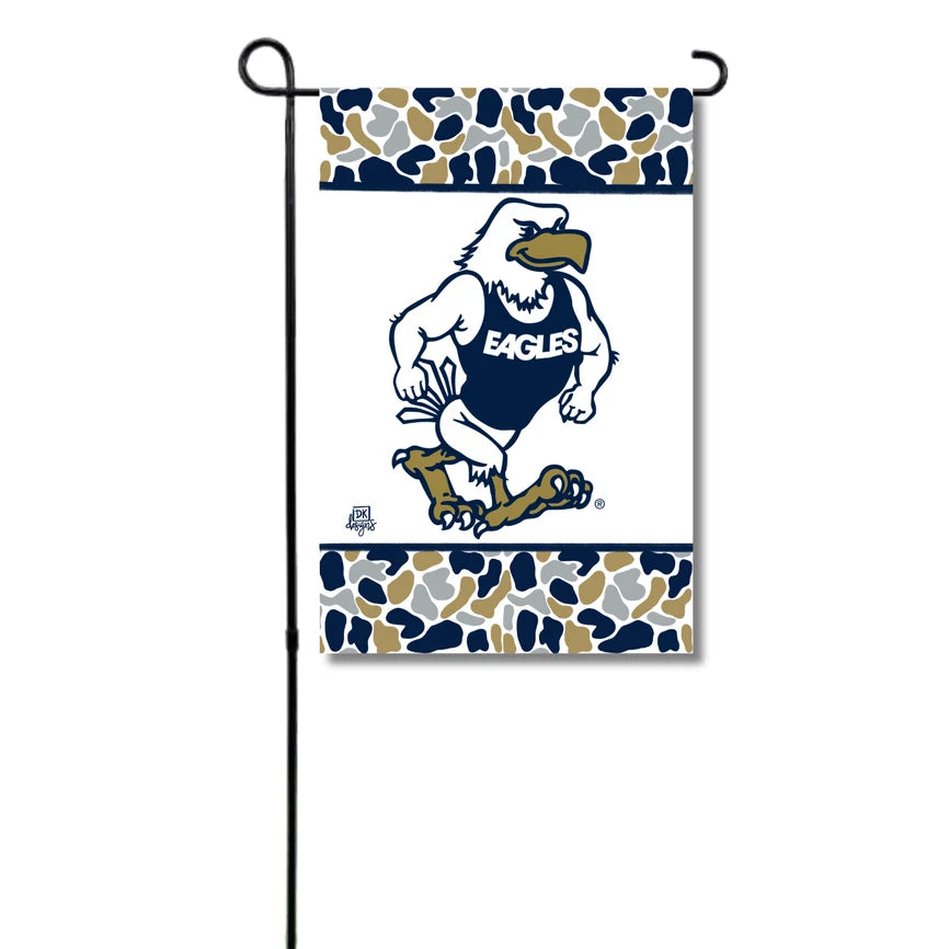 CAMO EAGLE GARDEN FLAG