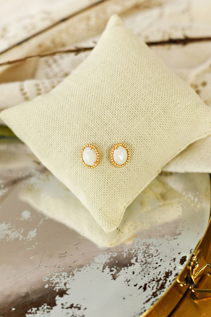 MALLORY STUD EARRINGS PEARL