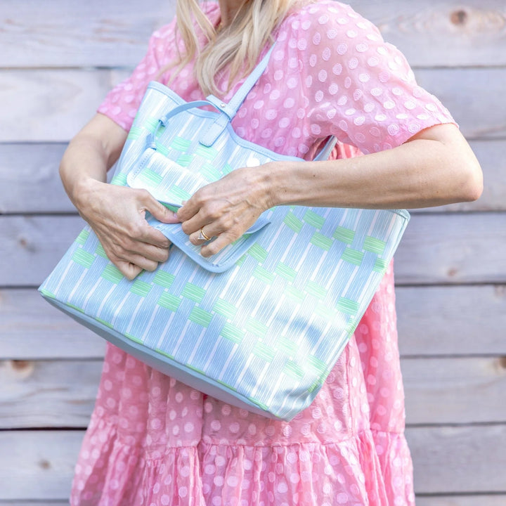BLUE LATTICE OVERSIZED TOTE BAG WITH WALLET
