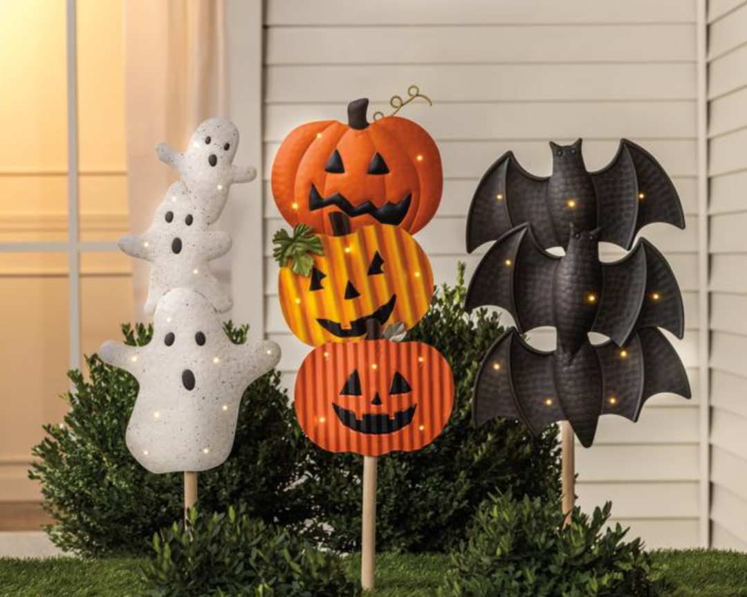 Bats Light Up Yard Stake – Outdoor Halloween Decoration with Glowing Bats | Walker Boutique