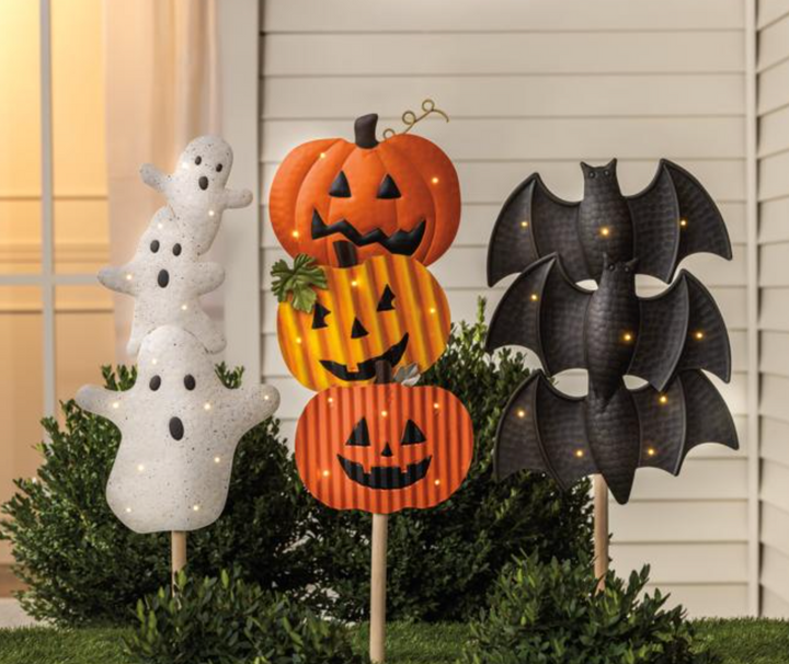 Pumpkins Light Up Yard Stake – Outdoor Fall and Halloween Decoration | Walker Boutique